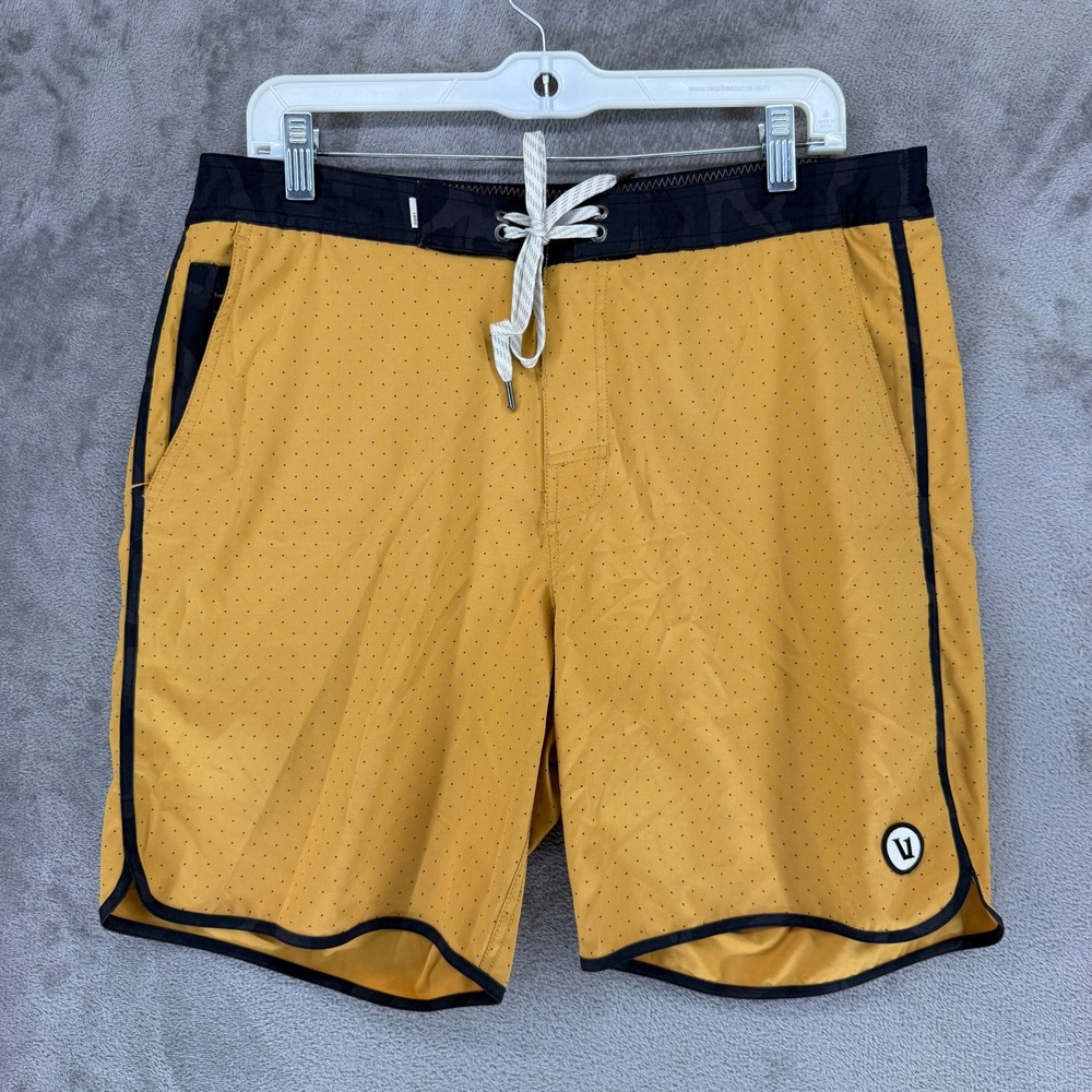 Vuori Cruise Board Shorts Mens 33 Yellow Black Camo V314 Perforated Swim Trunks
